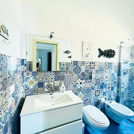 Le Casette Di Nonna Giulia B Сasa de vacaciones Lingua